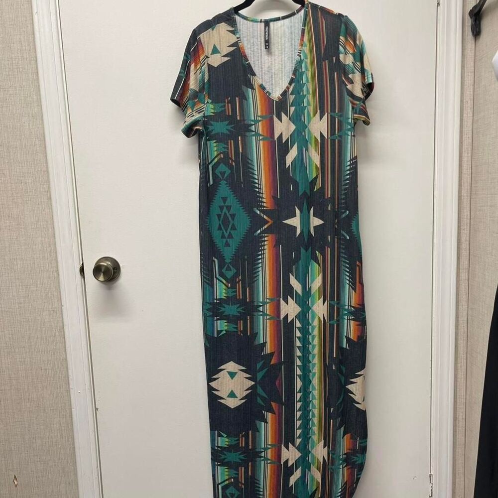 NWOT Crazy Train Women's Size Small Aztec Print Maxi Dress
